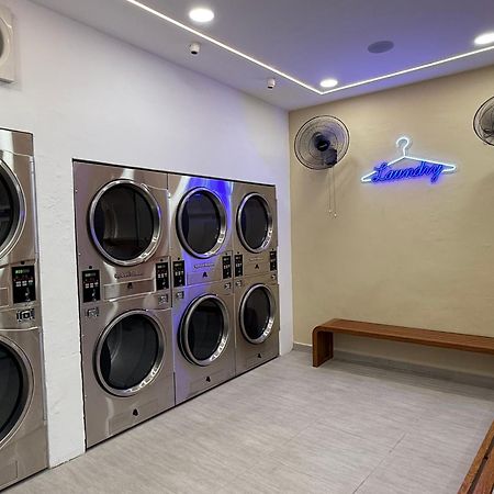 V Hotel Johor Bahru Zewnętrze zdjęcie