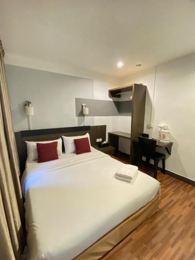 V Hotel Johor Bahru Zewnętrze zdjęcie