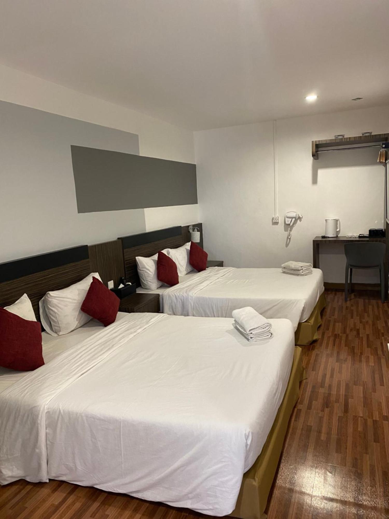 V Hotel Johor Bahru Zewnętrze zdjęcie