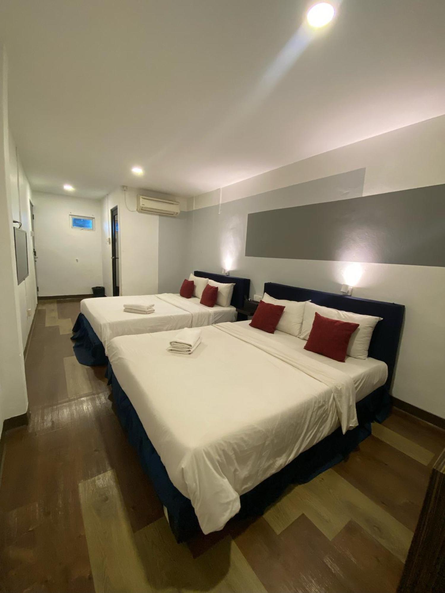 V Hotel Johor Bahru Zewnętrze zdjęcie