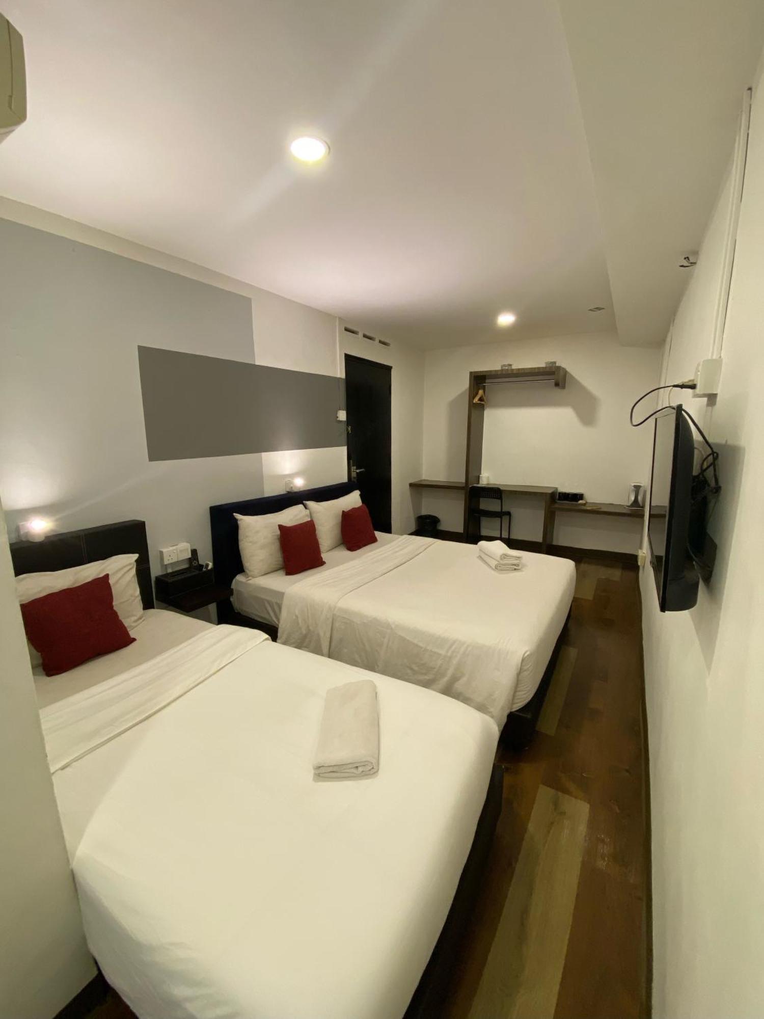 V Hotel Johor Bahru Zewnętrze zdjęcie