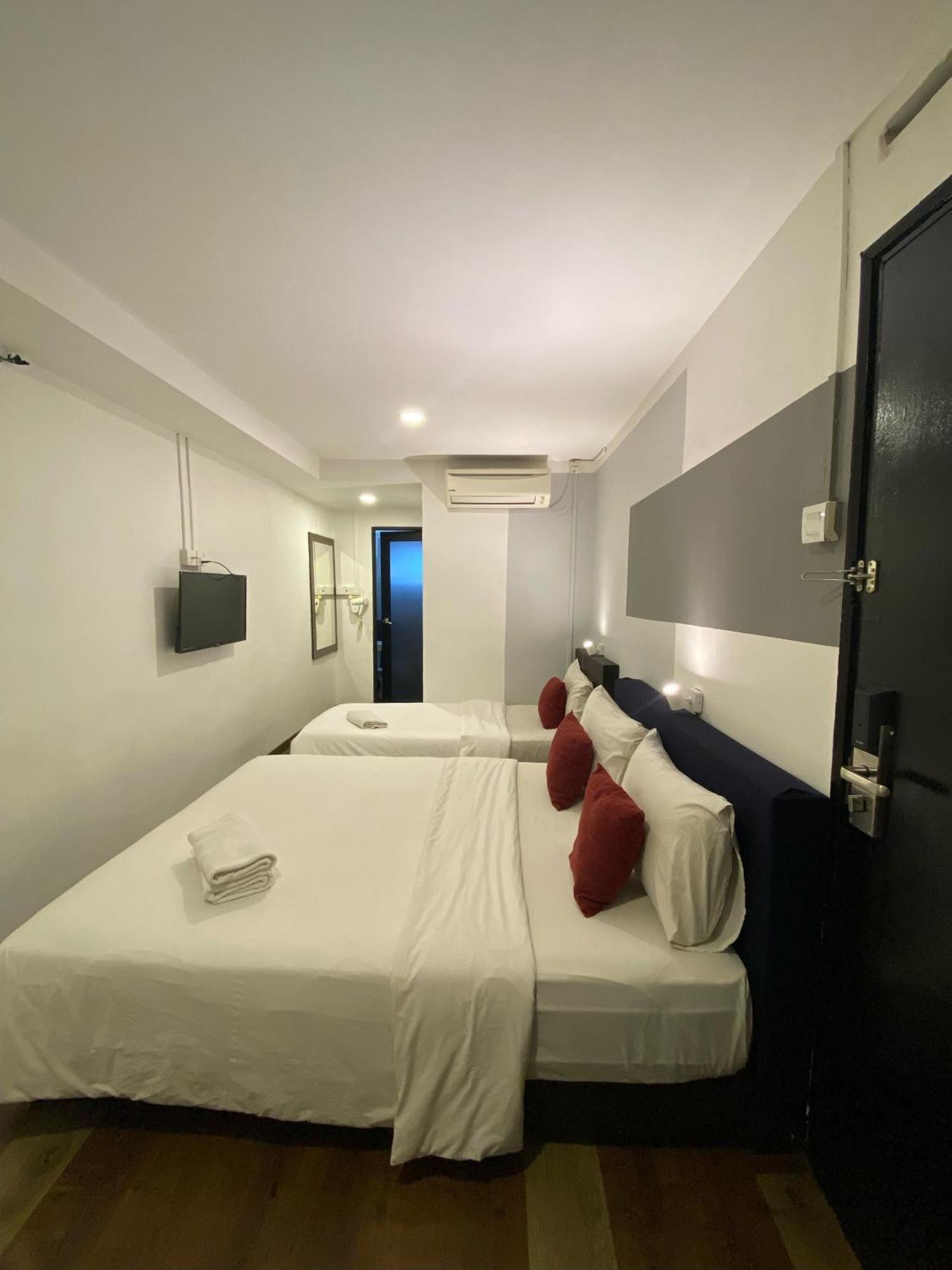 V Hotel Johor Bahru Zewnętrze zdjęcie
