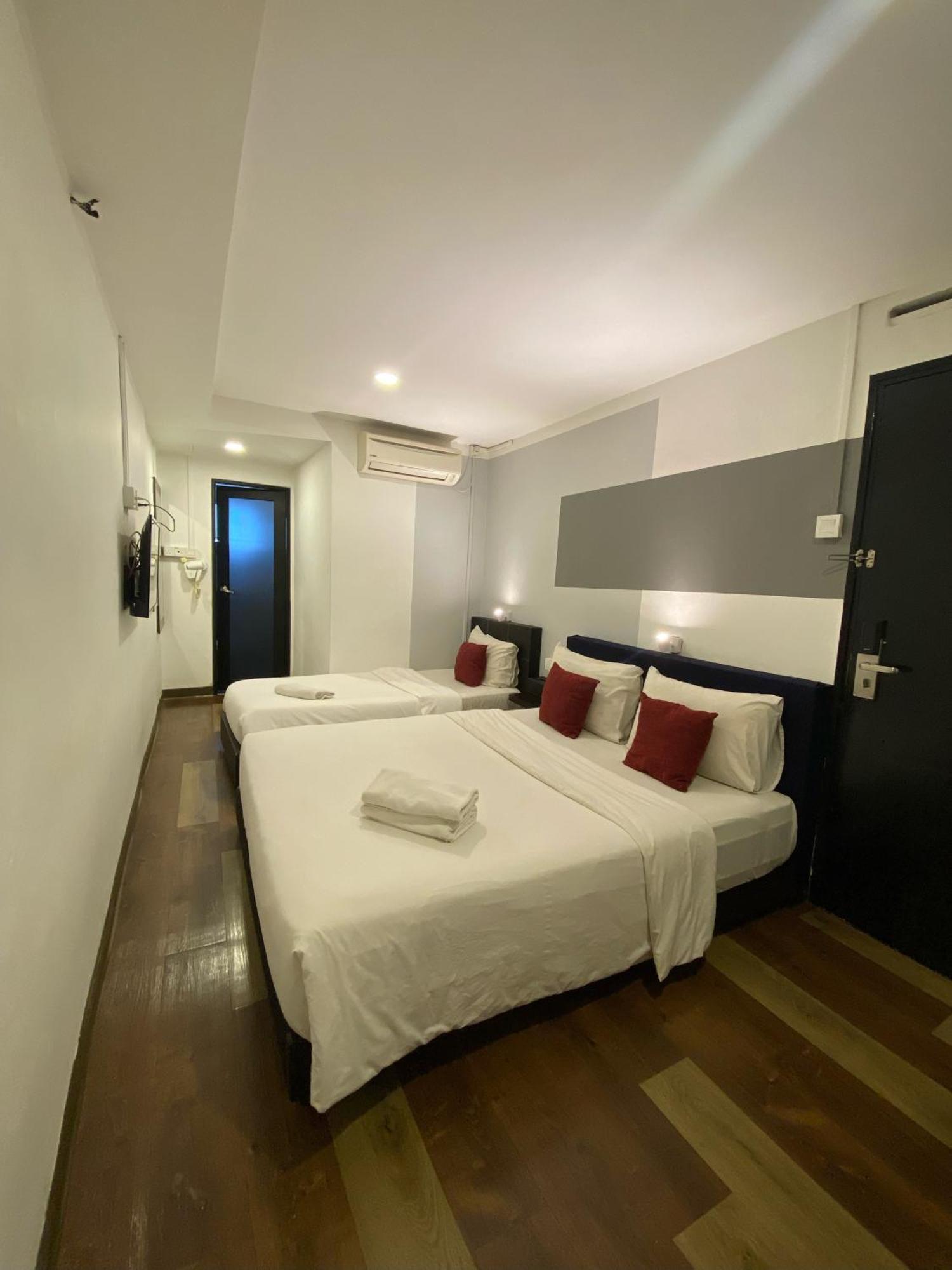 V Hotel Johor Bahru Zewnętrze zdjęcie