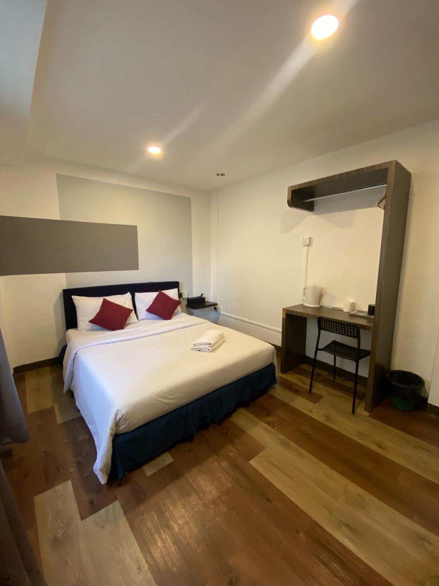 V Hotel Johor Bahru Zewnętrze zdjęcie