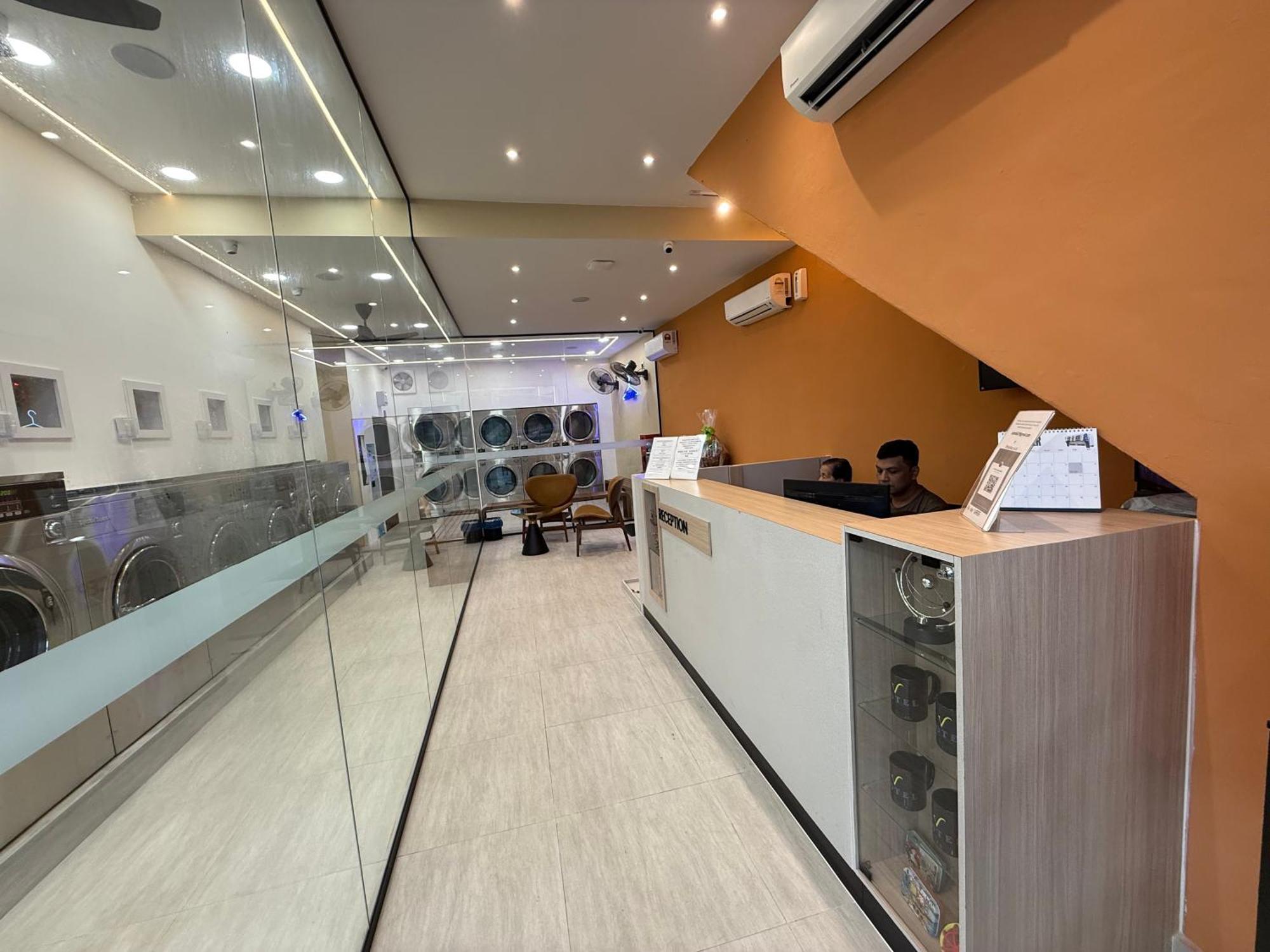 V Hotel Johor Bahru Zewnętrze zdjęcie