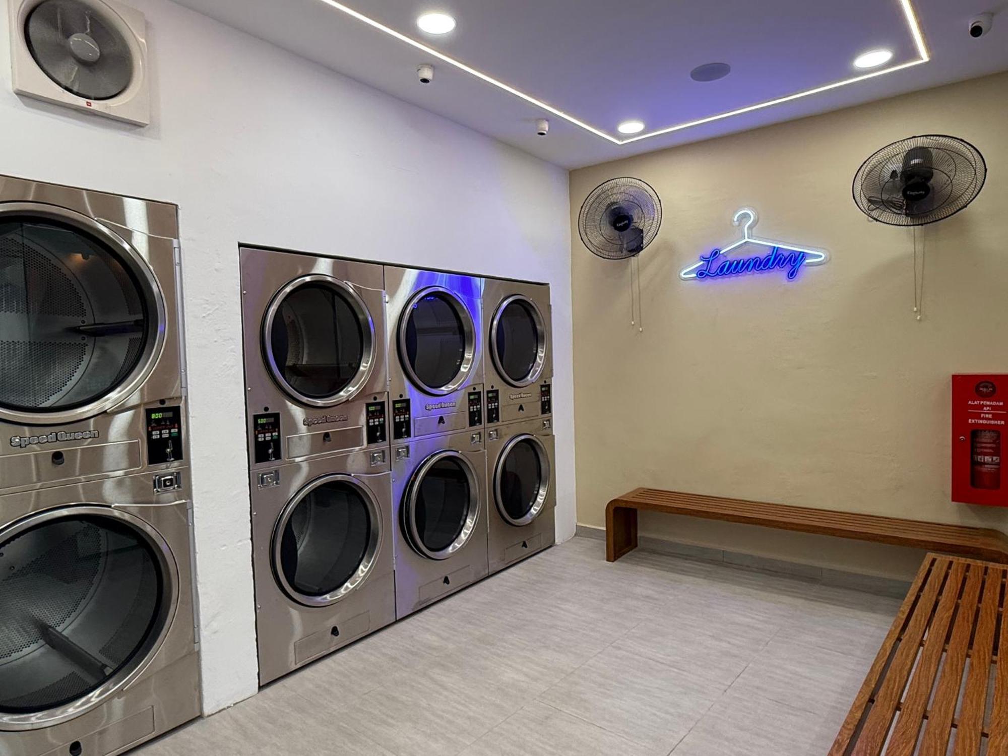 V Hotel Johor Bahru Zewnętrze zdjęcie