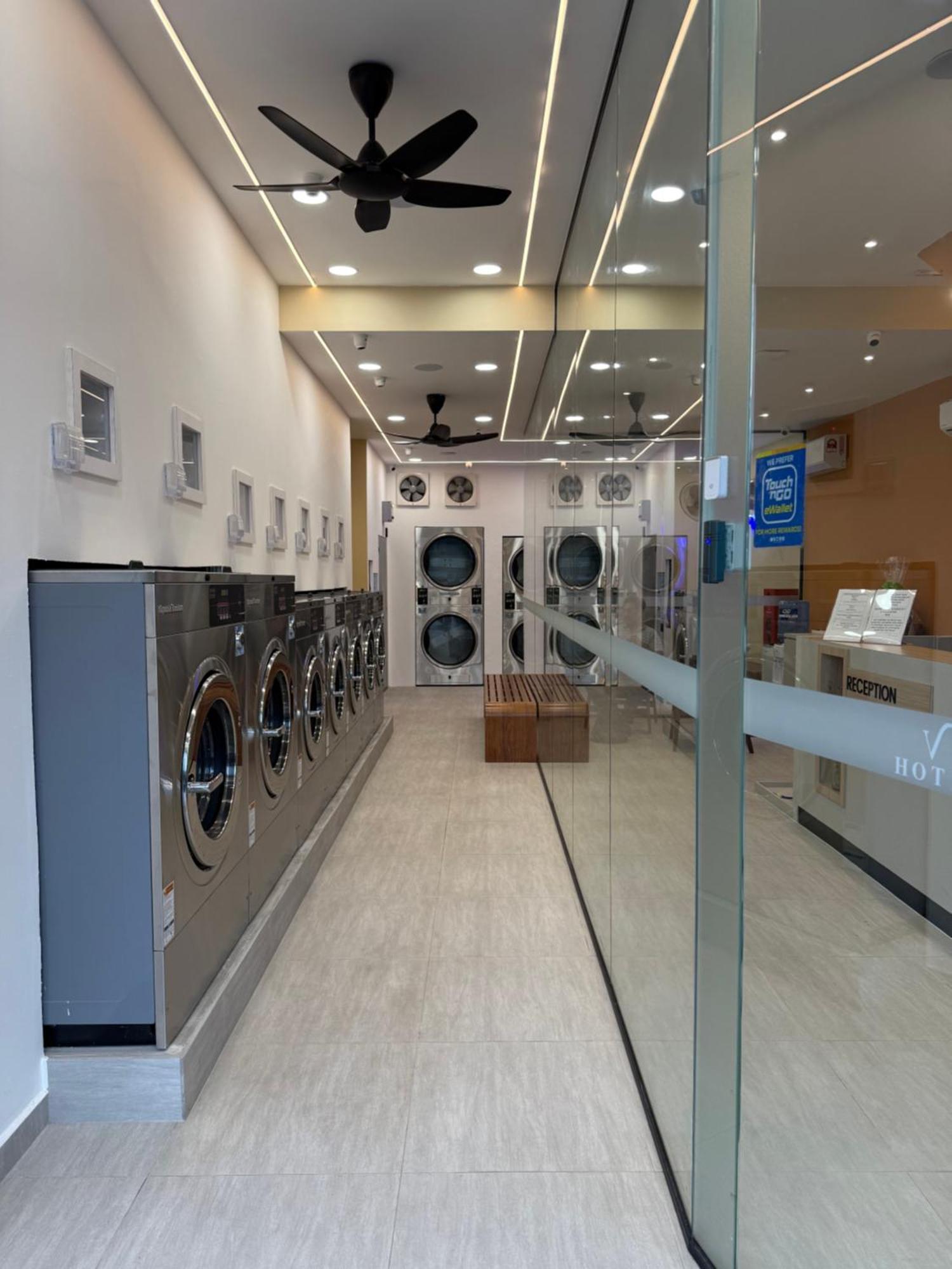 V Hotel Johor Bahru Zewnętrze zdjęcie